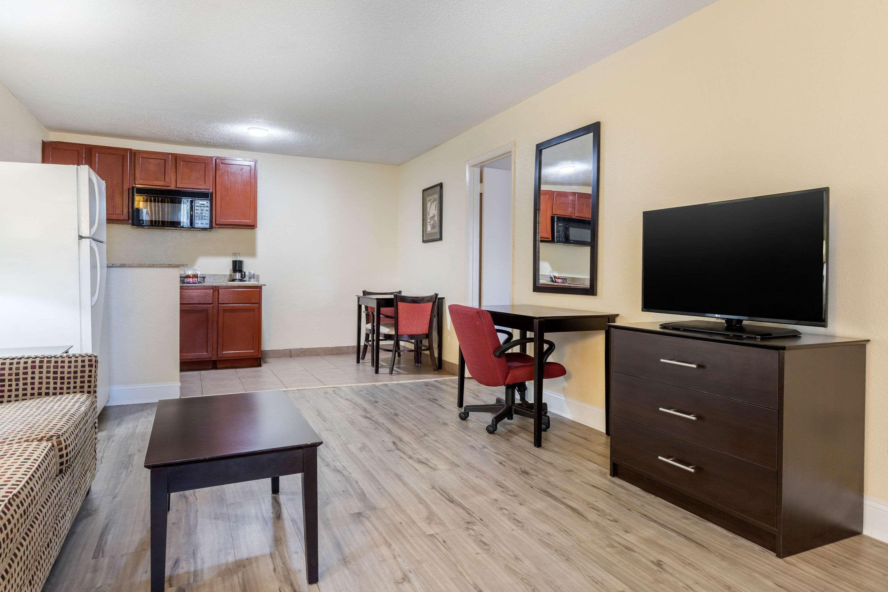 Quality Inn & Suites Lexington Zewnętrze zdjęcie