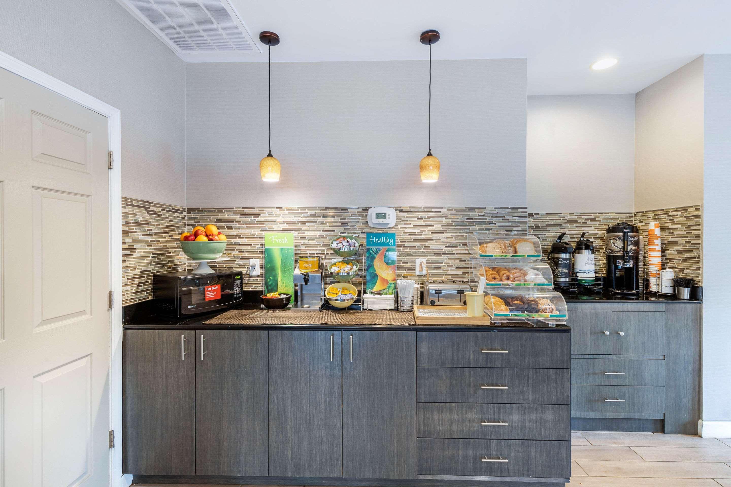 Quality Inn & Suites Lexington Zewnętrze zdjęcie
