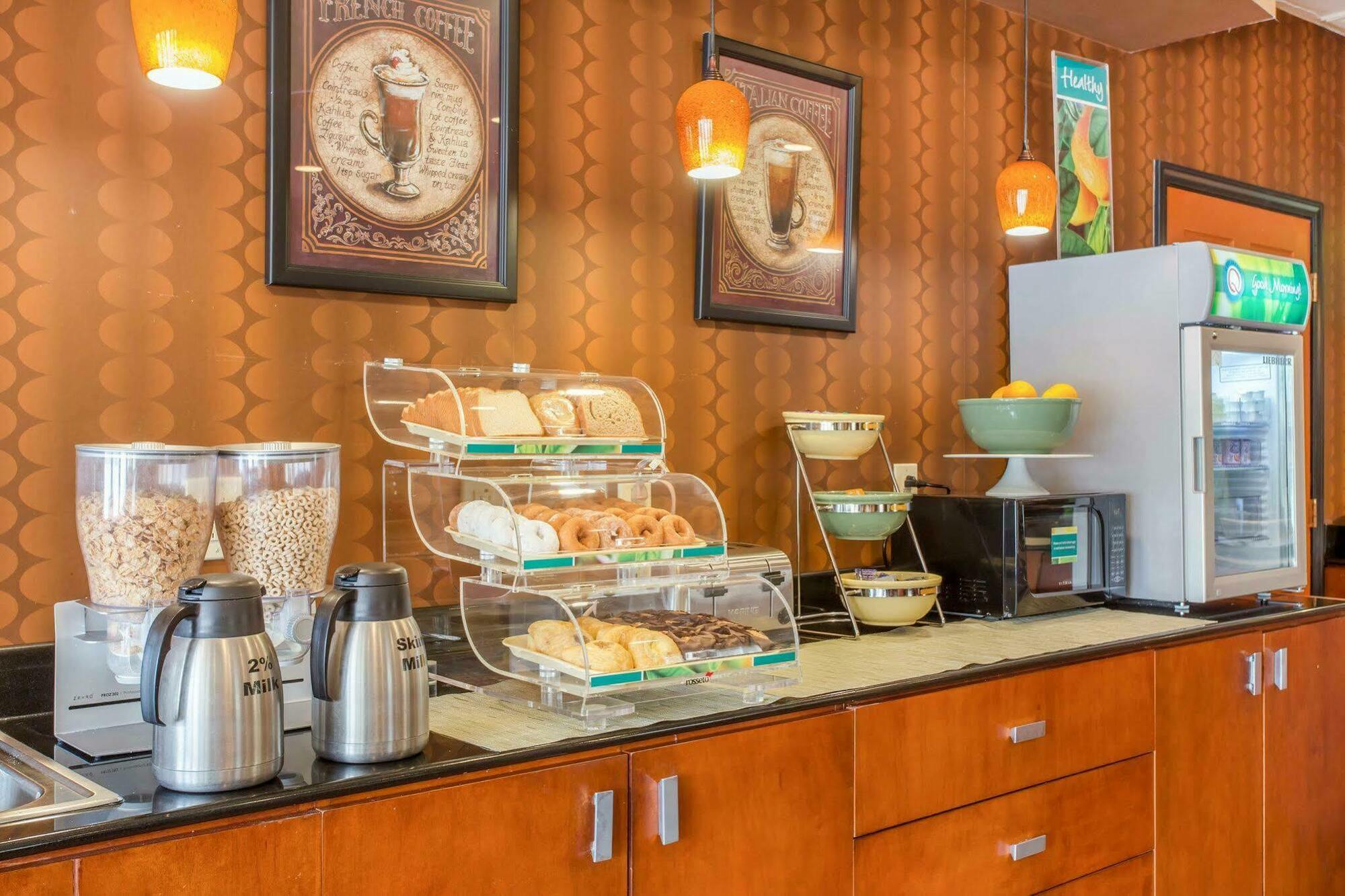 Quality Inn & Suites Lexington Zewnętrze zdjęcie